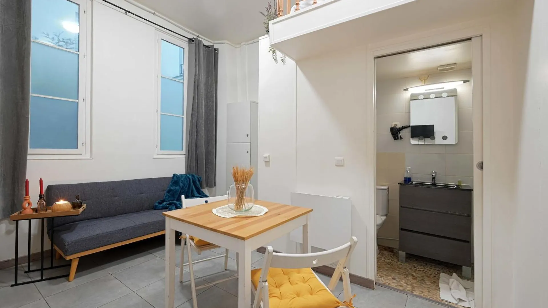 Small Studio For 3 In The Marais Apartment Paris